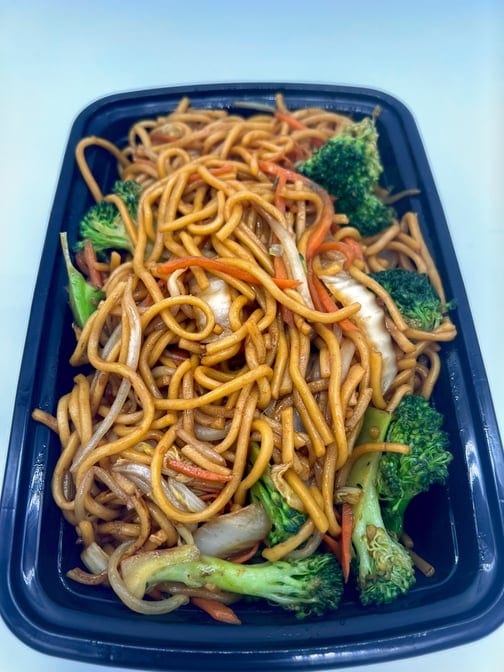 Mixed vegetables lo mein.